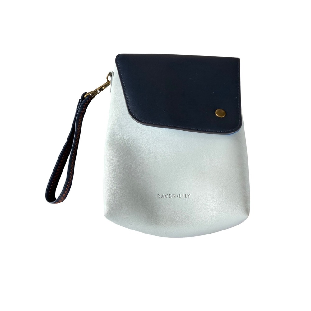 Raven + Lily American Airlines Flagship Blue Vegan Leather‎ Wristlet Pouch Bag
